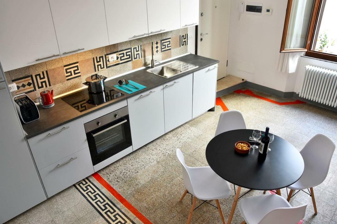 Apartamento Piazza Arnolfo 1932 Colle di Val d'Elsa Exterior foto